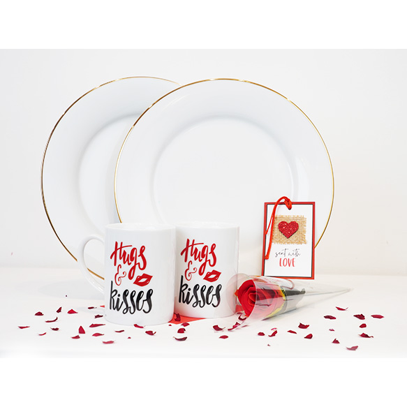 Dankotuwa | Hugs & Kisses 4 Pieces Valentine Couple Set (Gold Line)