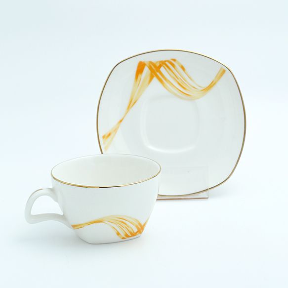 Dankotuwa | Fancy Wave Gold Tea Cup & Saucer