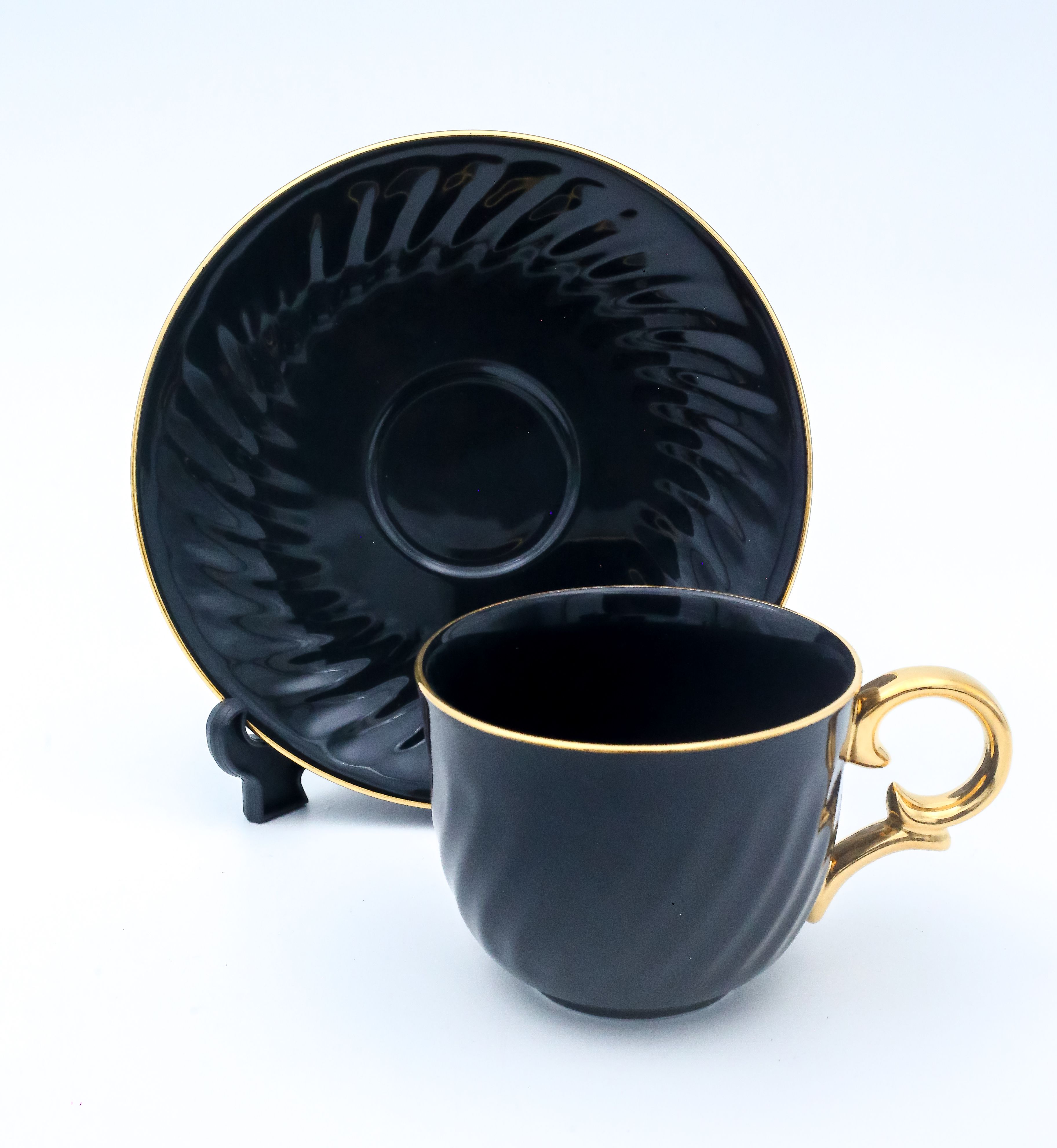 Dankotuwa | Black with Gold Handle Tea Cup & Saucer