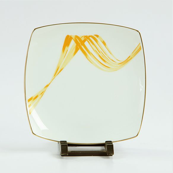 Dankotuwa | Fancy Wave Gold Salad Plate